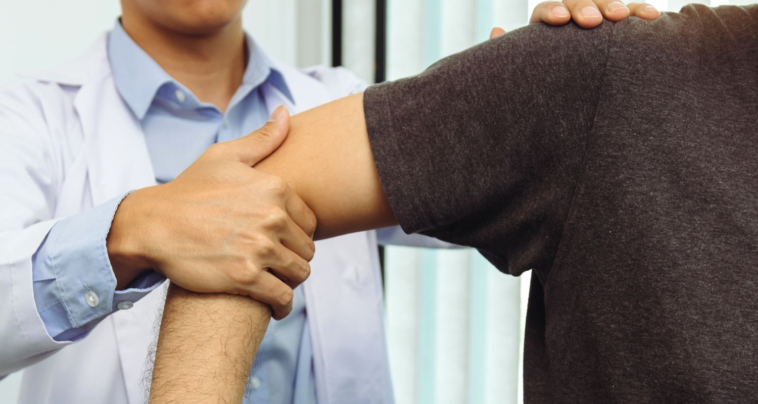 How Physiotherapy Improves Shoulder Pain Management